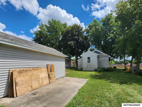 40 27th SW Mason City IA 50401