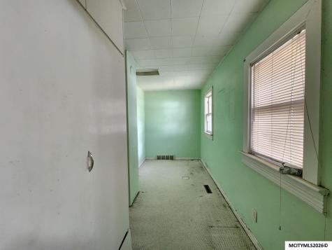 40 27th SW Mason City IA 50401