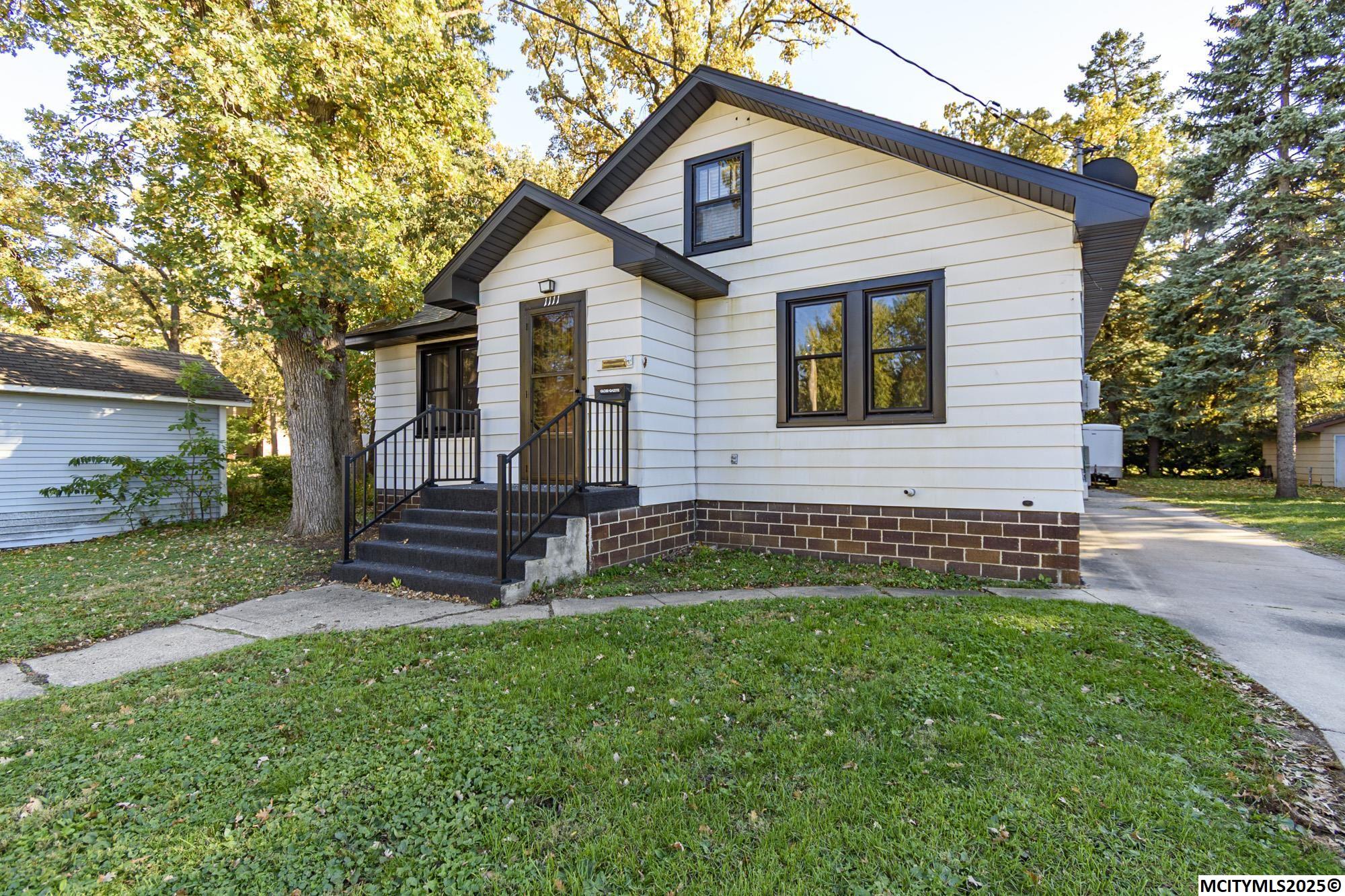 1111 1st SW Mason City IA 50401