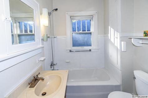 1111 1st SW Mason City IA 50401