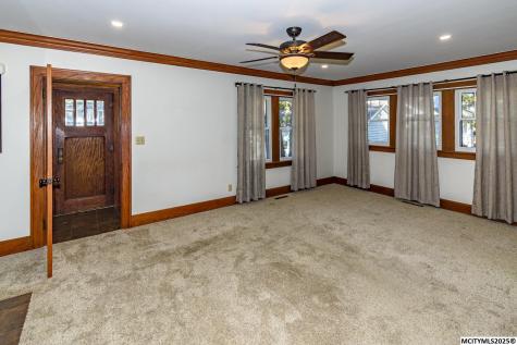 1111 1st SW Mason City IA 50401