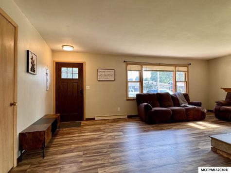1310 3rd NW Mason City IA 50401
