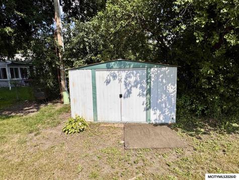 1310 3rd NW Mason City IA 50401