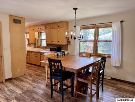 1310 3rd NW Mason City IA 50401