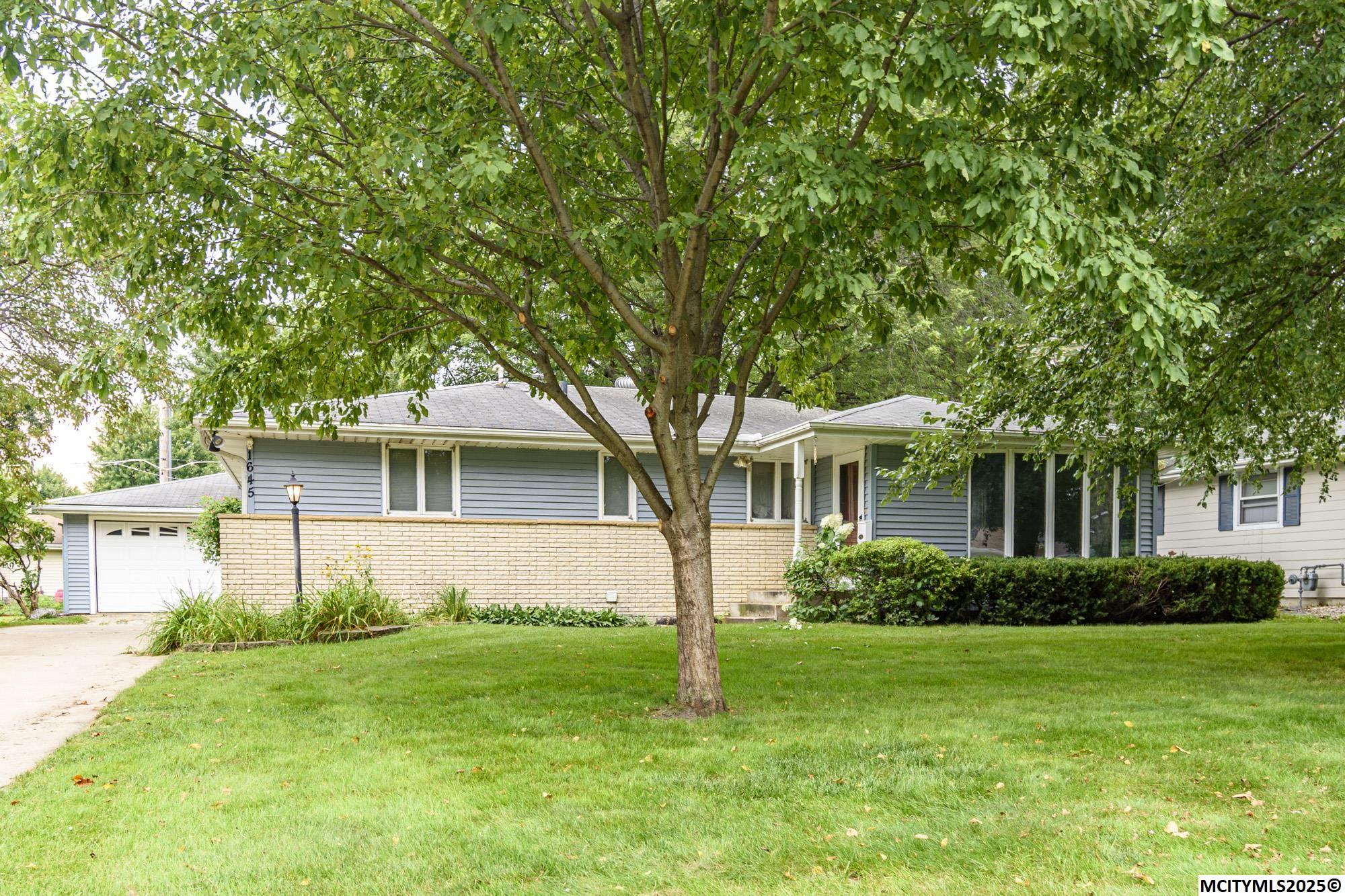 1645 7th Place SW Mason City IA 50401