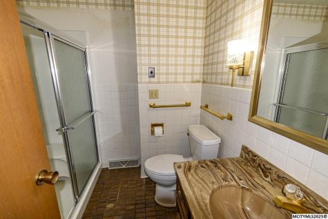 1645 7th Place SW Mason City IA 50401