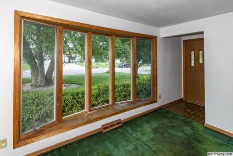 1645 7th Place SW Mason City IA 50401