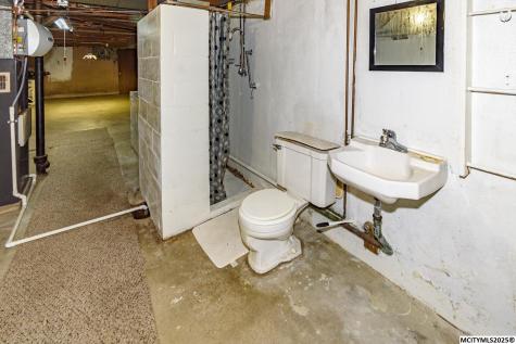 1645 7th Place SW Mason City IA 50401