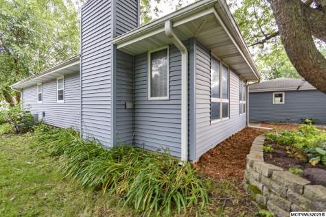 1645 7th Place SW Mason City IA 50401