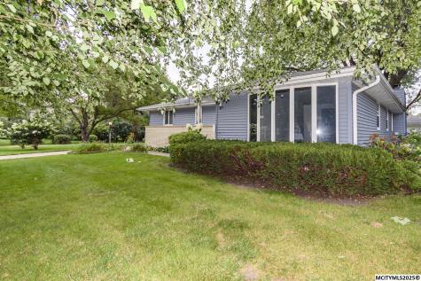 1645 7th Place SW Mason City IA 50401