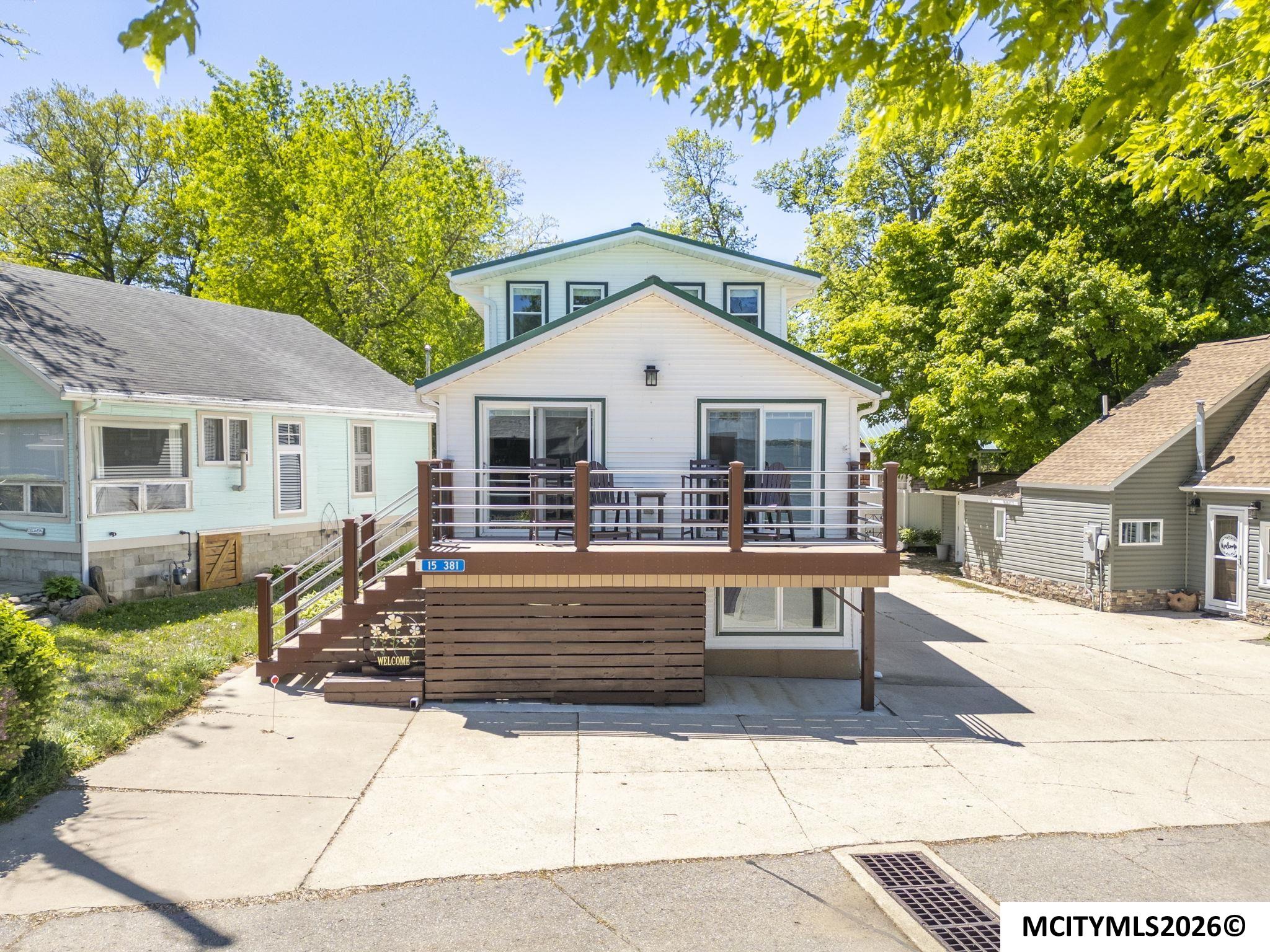 15381 1st Street Clear Lake IA 50428