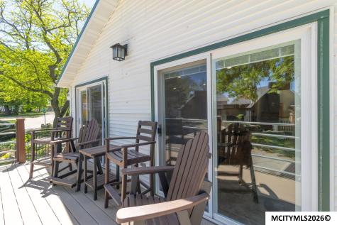 15381 1st Street Clear Lake IA 50428