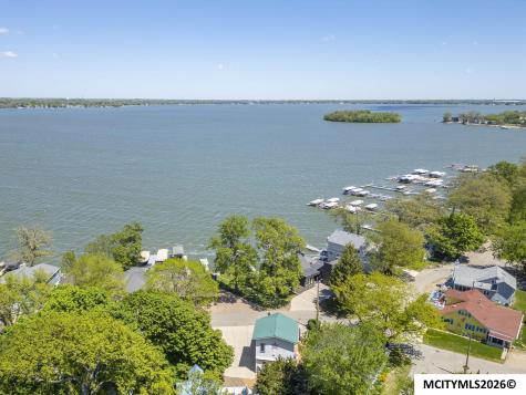 15381 1st Street Clear Lake IA 50428