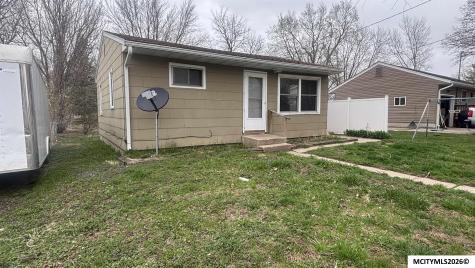 412 29th SW Mason City IA 50401