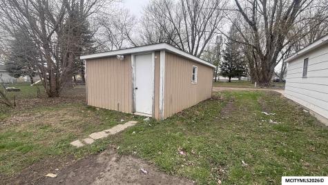 412 29th SW Mason City IA 50401