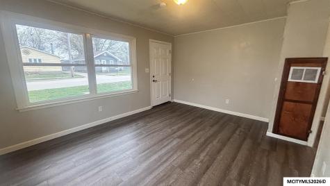 412 29th SW Mason City IA 50401