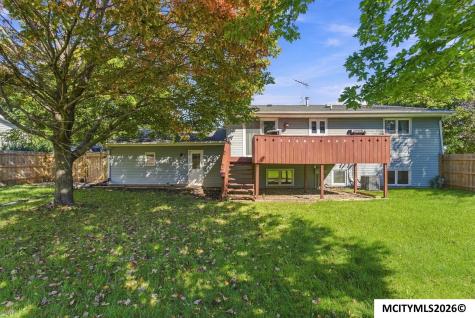 2309 14th Place N Clear Lake IA 50428