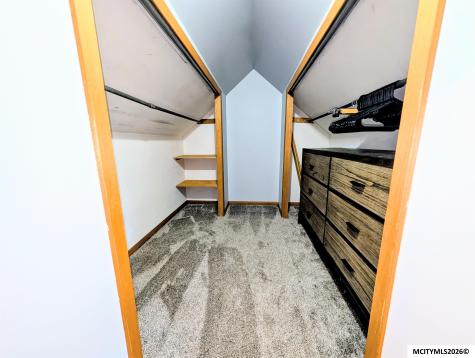 315 N Taylor Mason City IA 50401