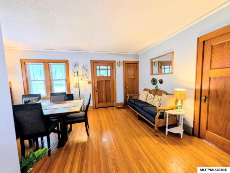 315 N Taylor Mason City IA 50401