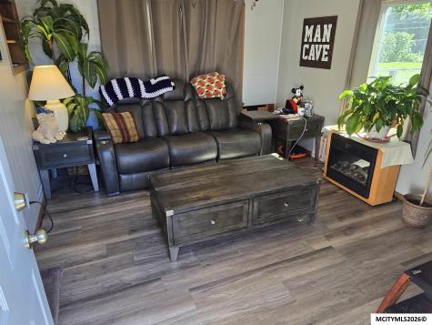 815 6th Avenue S Clear Lake IA 50428