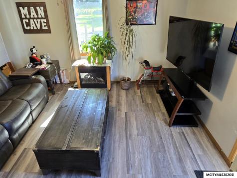 815 6th Avenue S Clear Lake IA 50428