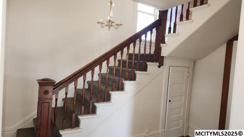 210 1st SW Mason City IA 50401