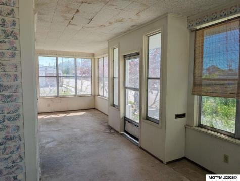 28 1st SW Nora Springs IA 50458