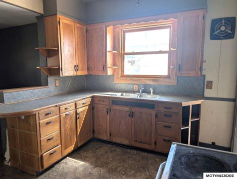28 1st SW Nora Springs IA 50458