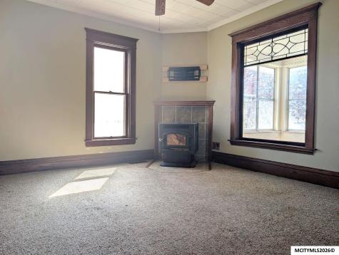 28 1st SW Nora Springs IA 50458