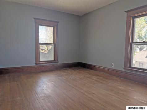 28 1st SW Nora Springs IA 50458