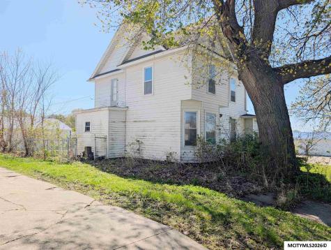 28 1st SW Nora Springs IA 50458