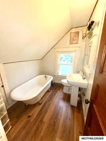 809 N 9th Street Clear Lake IA 50401