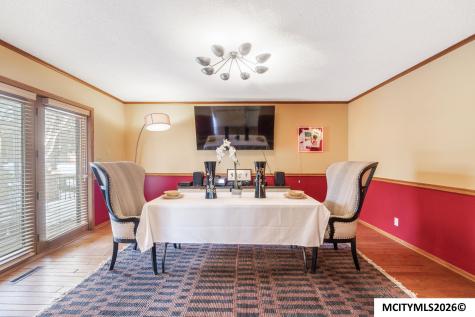 900 Briarstone Drive Mason City IA 50401