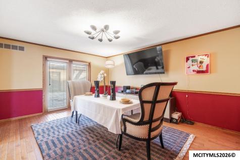 900 Briarstone Drive Mason City IA 50401