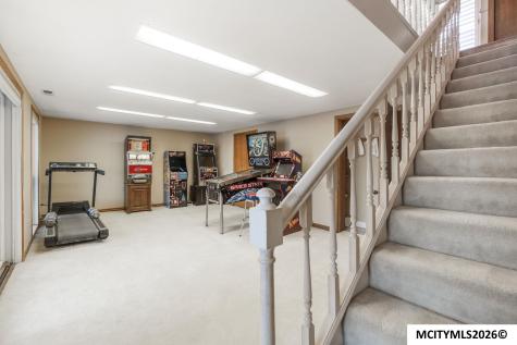900 Briarstone Drive Mason City IA 50401
