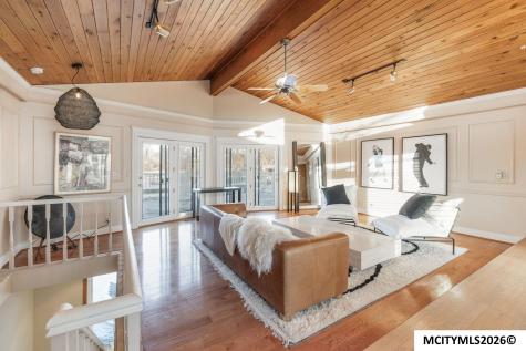 900 Briarstone Drive Mason City IA 50401