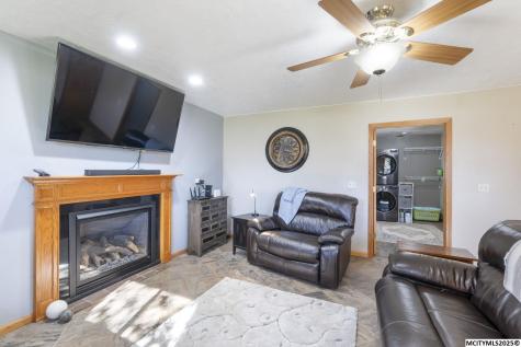 16 Lexington Square Mason City IA 50401