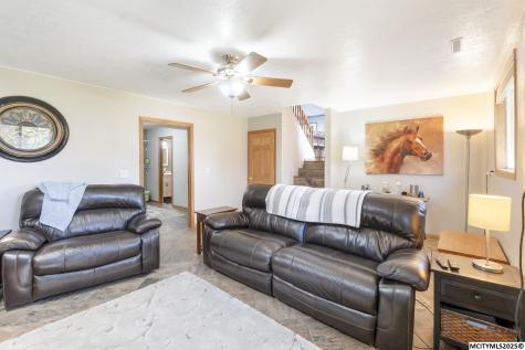 16 Lexington Square Mason City IA 50401