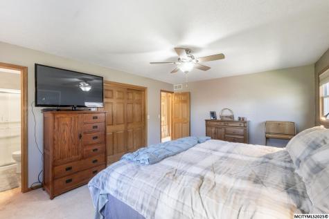 16 Lexington Square Mason City IA 50401