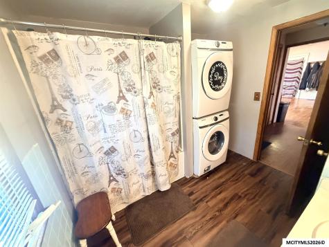 526 6th SE Mason City IA 50401