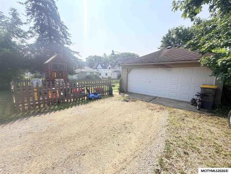 526 6th SE Mason City IA 50401
