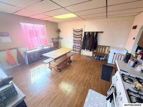 526 6th SE Mason City IA 50401