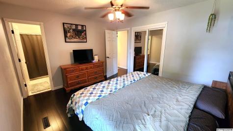 722 S Garfield Mason City IA 50401