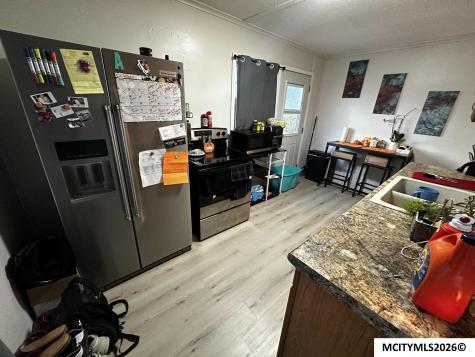 1009 Allison Street Charles City IA 50616