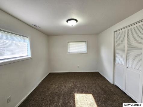 1320 S Hampshire Mason City IA 50401