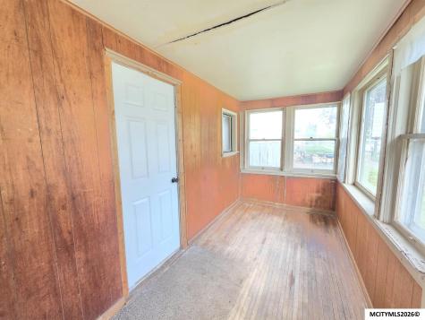 110 12th SE Mason City IA 50401