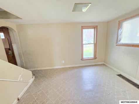110 12th SE Mason City IA 50401
