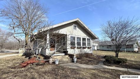726 1st SW Mason City IA 50401