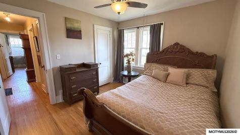 726 1st SW Mason City IA 50401