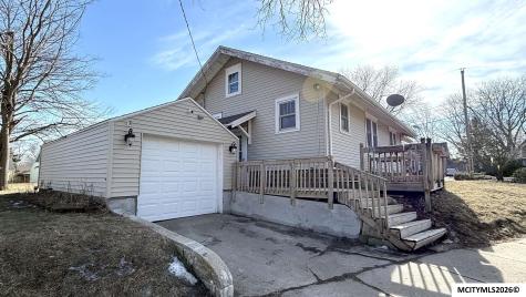 726 1st SW Mason City IA 50401